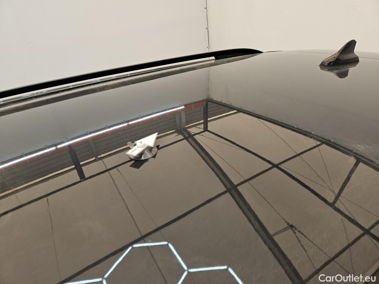  Volkswagen  Golf  2.0 TDI 116HP DSG Life Variant #40