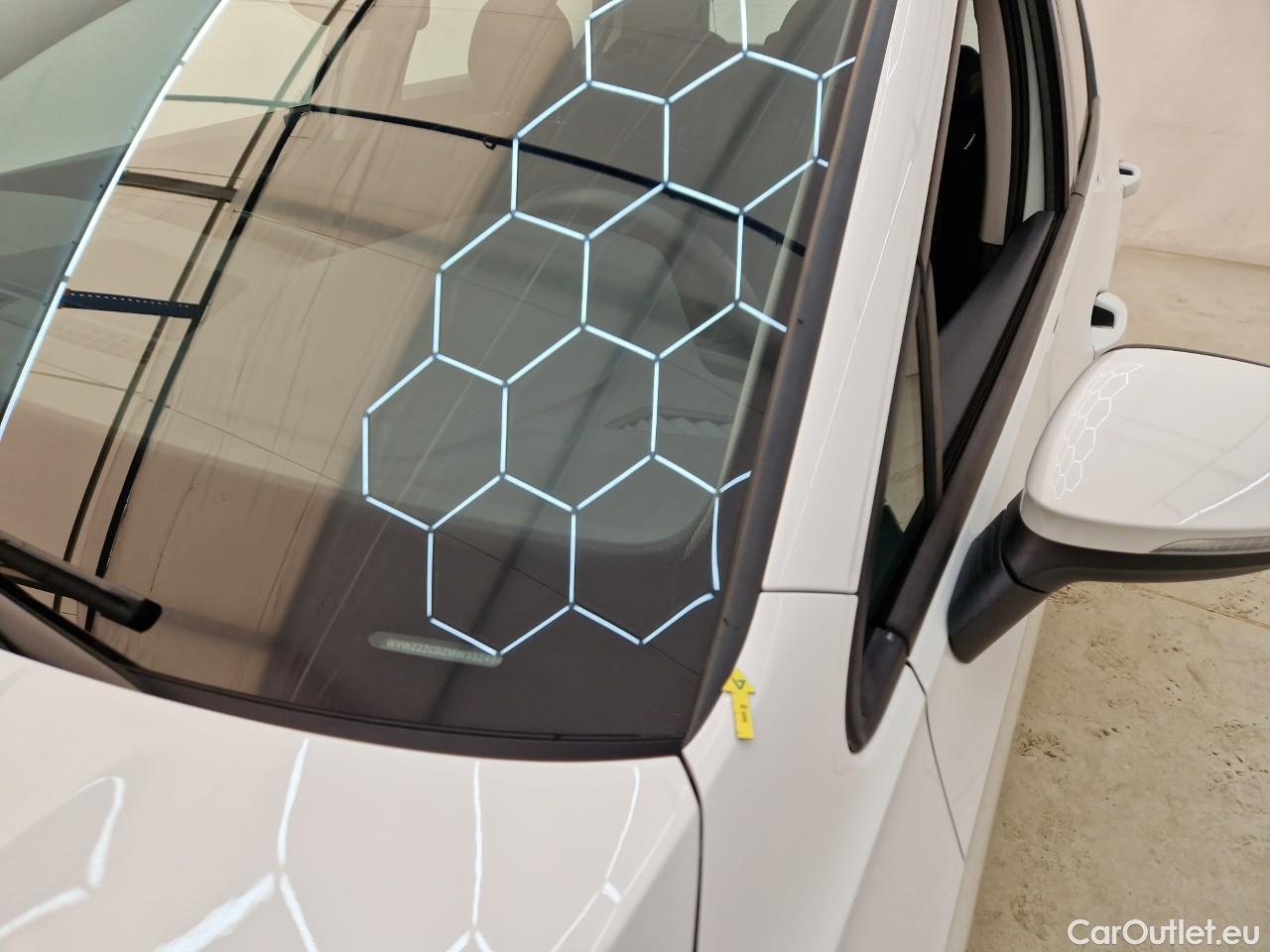  Volkswagen  Golf  Life 1.5 eTSI ACT DSG mild-Hybrid #5