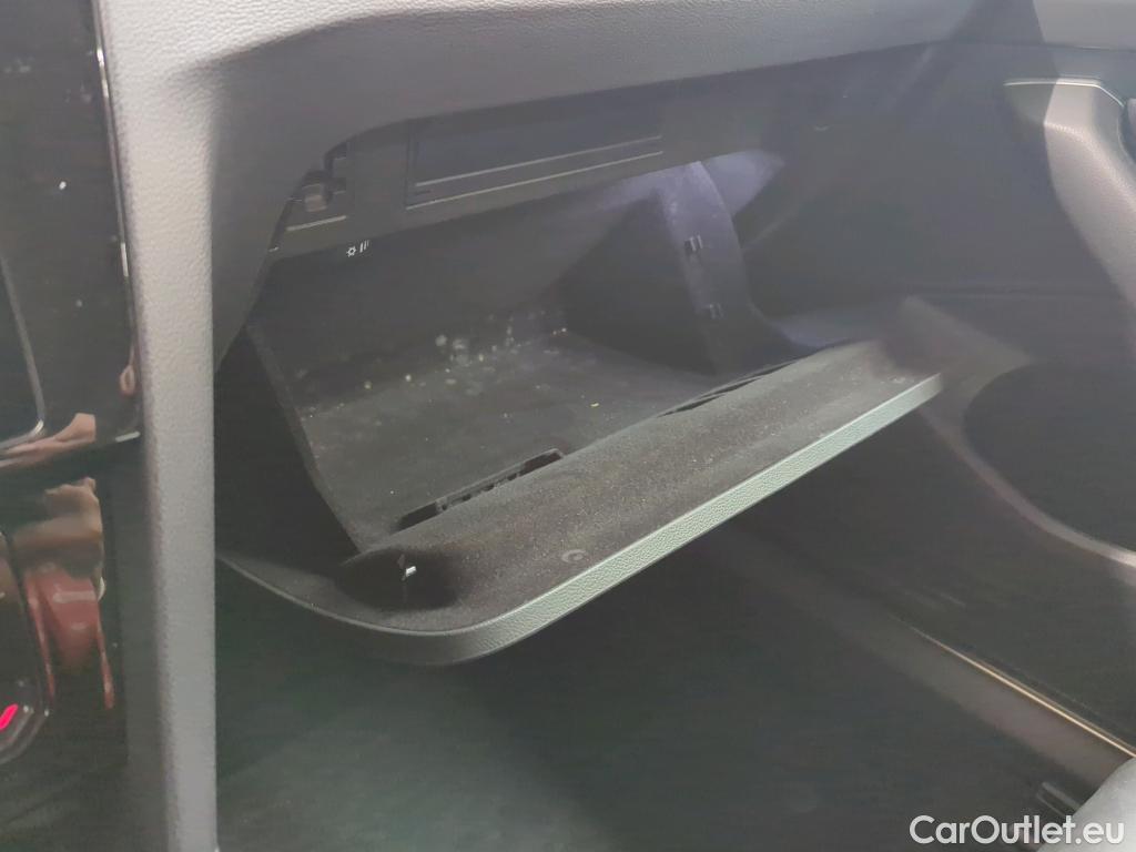  Volkswagen  Passat Highline2.0 TDI SCR DSG 4Mot 200CP #15