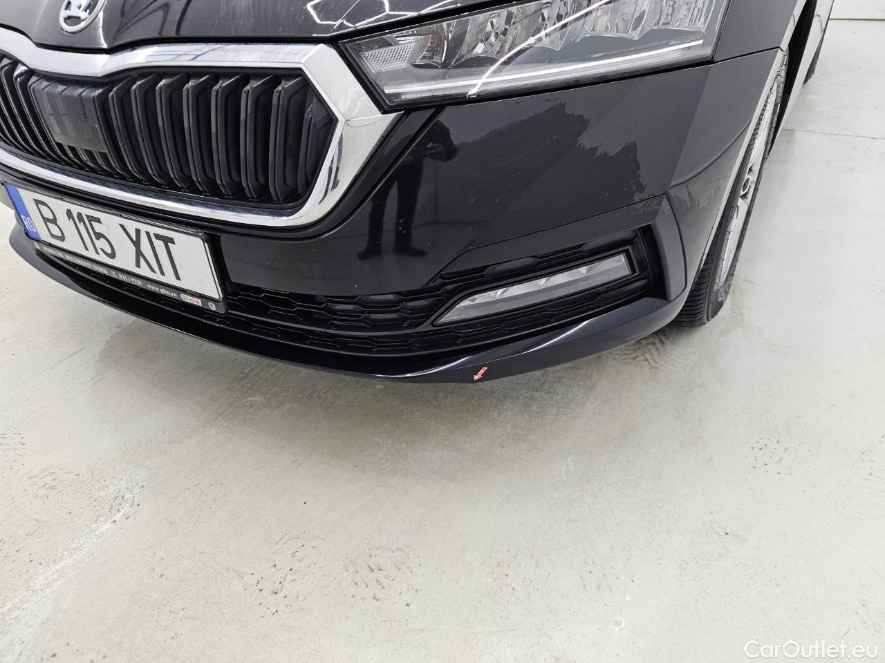  Skoda  Octavia 2.0 TDI 150CP Ambition DSG #7