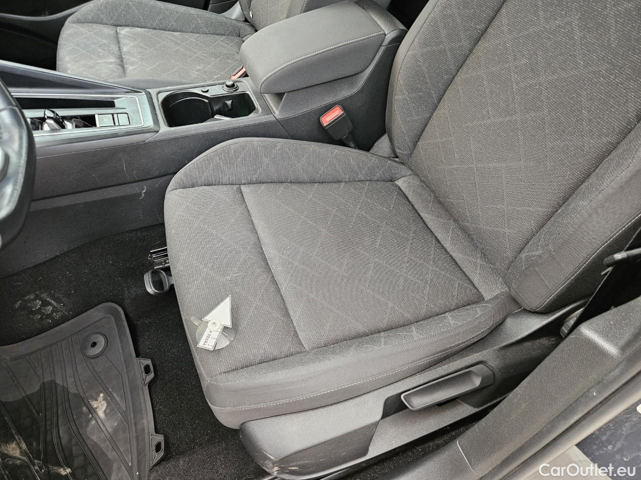  Volkswagen  Golf  2.0 TDI 116HP DSG Life Variant #45