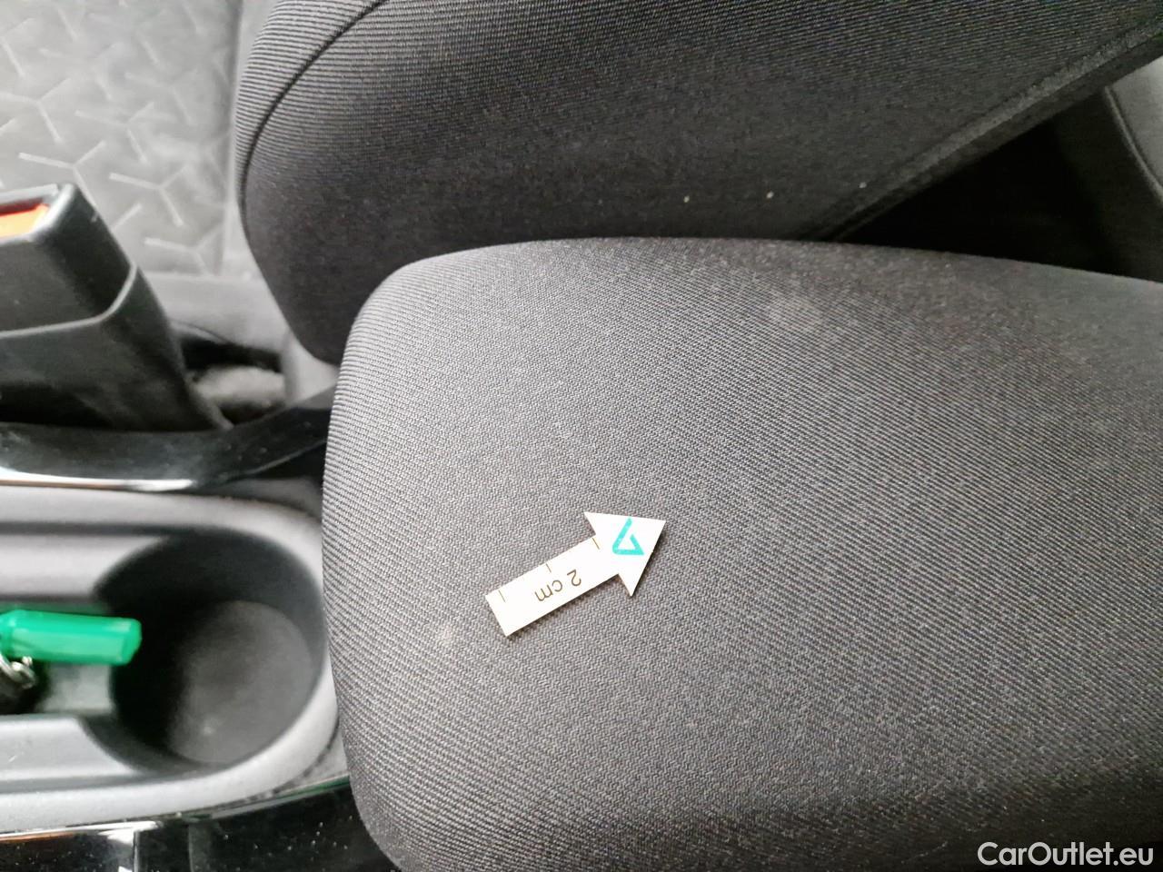  Toyota  Corolla 1.8 Hybrid Dynamic HSD #59