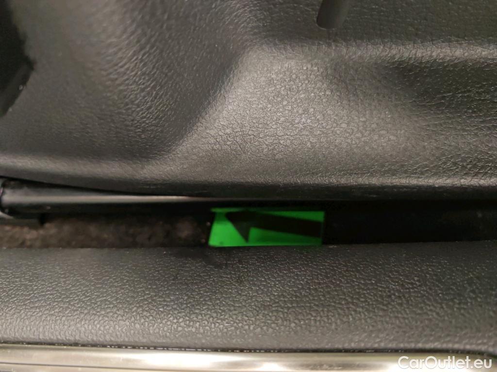  Volkswagen  Passat Highline2.0 TDI SCR DSG 4Mot 200CP #2