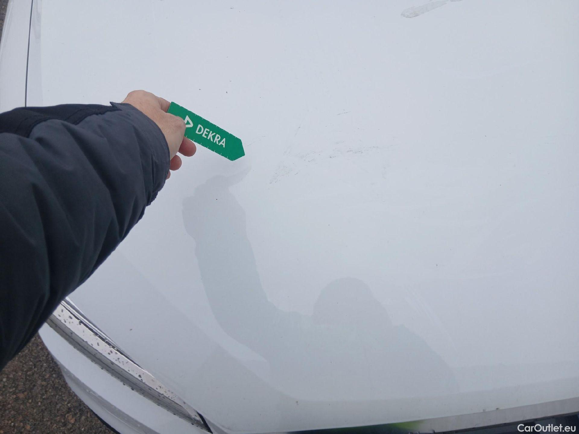  Audi  Q2 AUDI  / 2016 / 5P / todoterreno Design 30 TFSI 85kW (116CV) #32