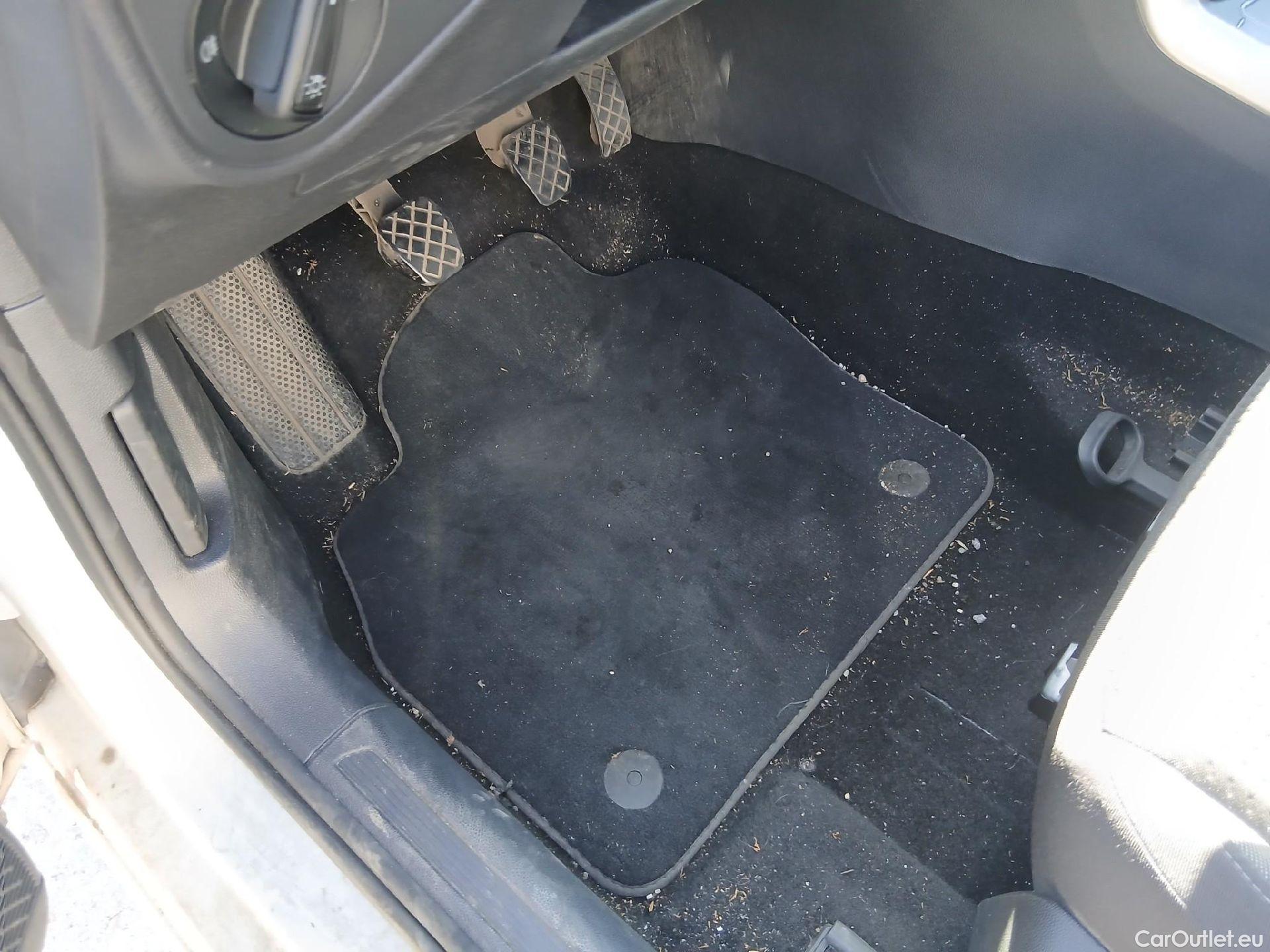  Volkswagen  Polo VOLKSWAGEN  / 2021 / 5P / berlina con portón Life 1.0 TSI 70kW (95CV) #14