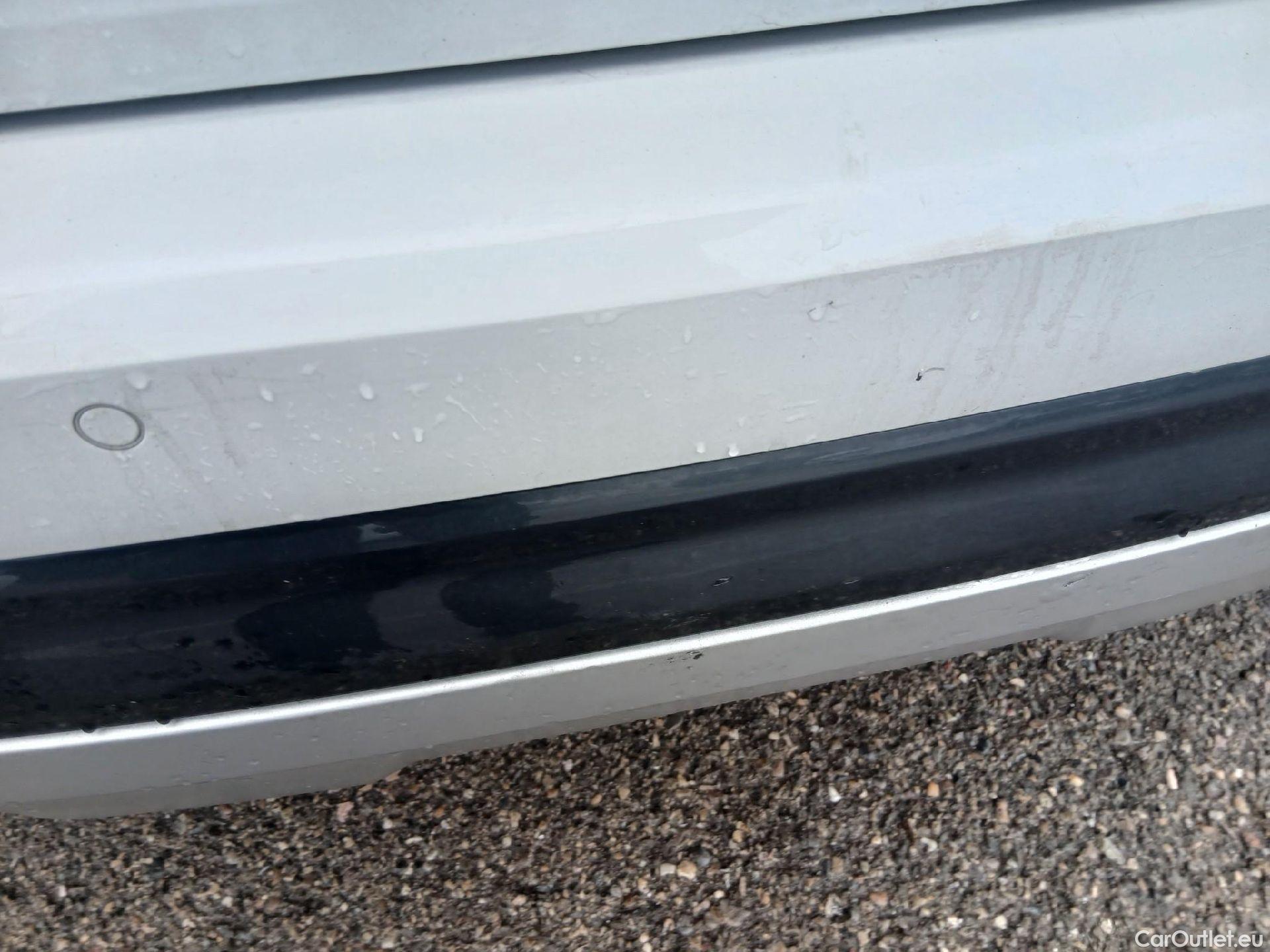  Audi  Q2 AUDI  / 2016 / 5P / todoterreno Design 30 TFSI 85kW (116CV) #16