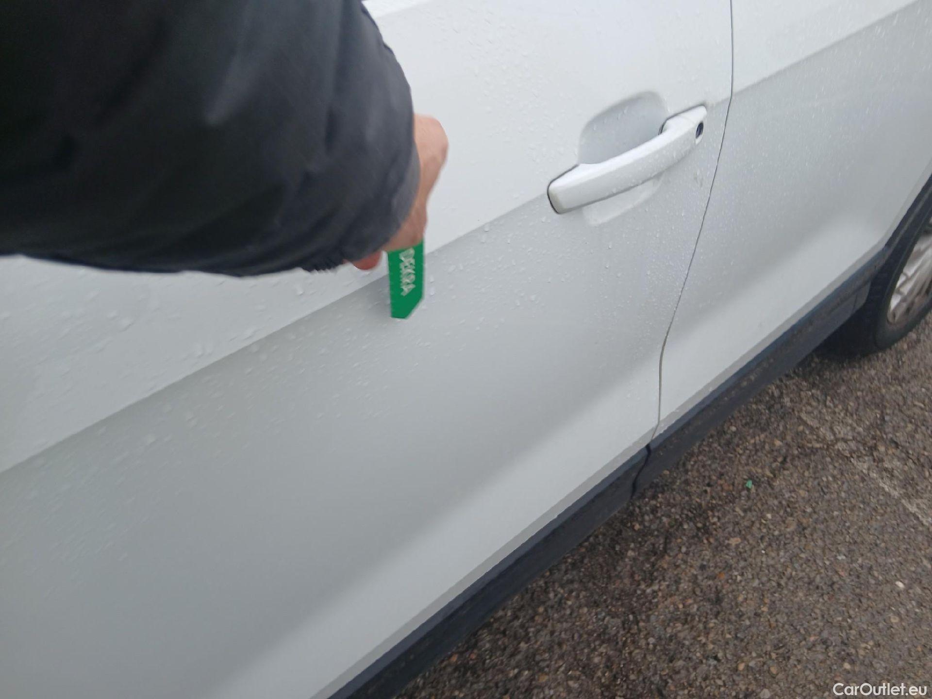  Audi  Q2 AUDI  / 2016 / 5P / todoterreno Design 30 TFSI 85kW (116CV) #7