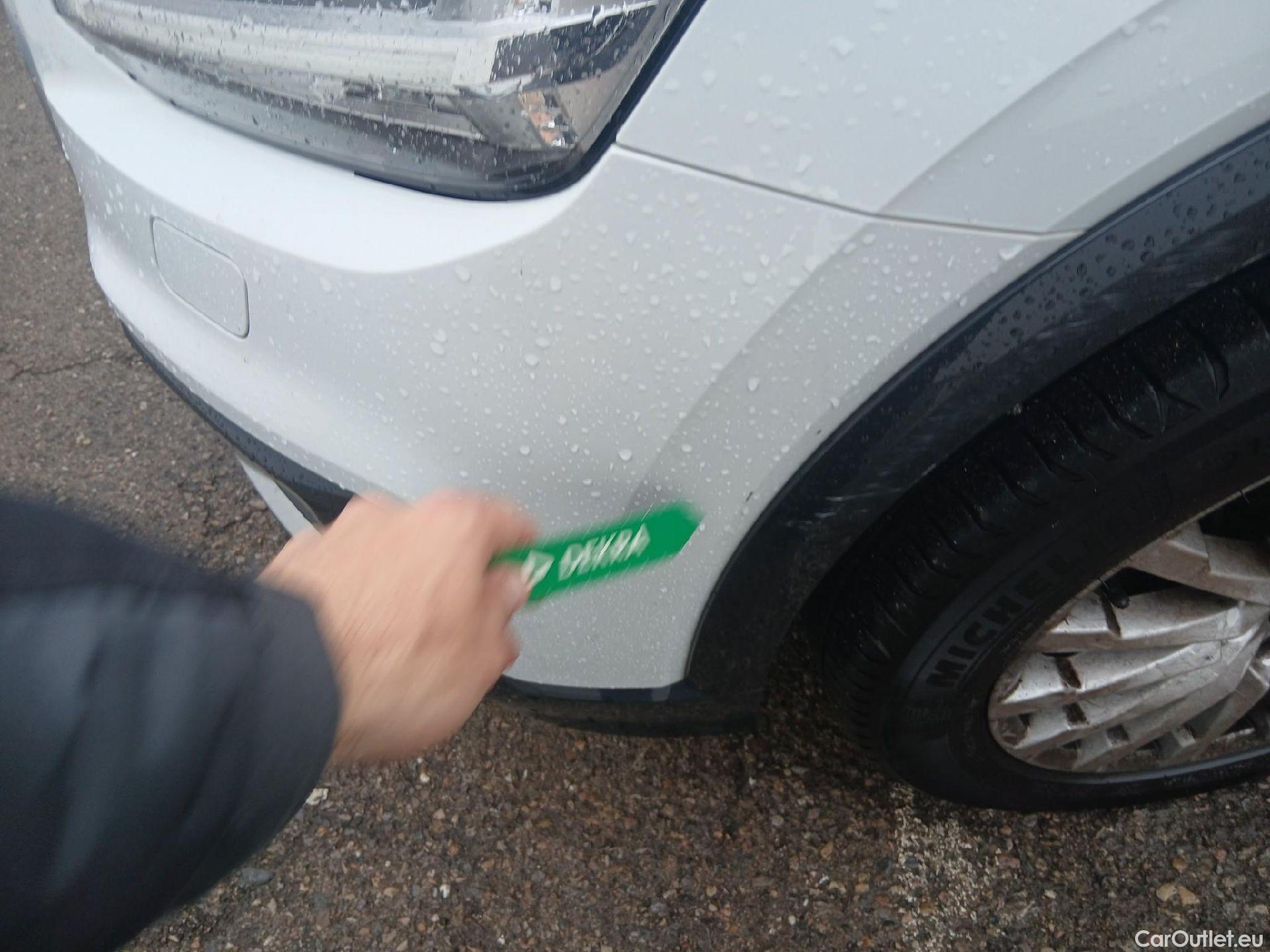  Audi  Q2 AUDI  / 2016 / 5P / todoterreno Design 30 TFSI 85kW (116CV) #2