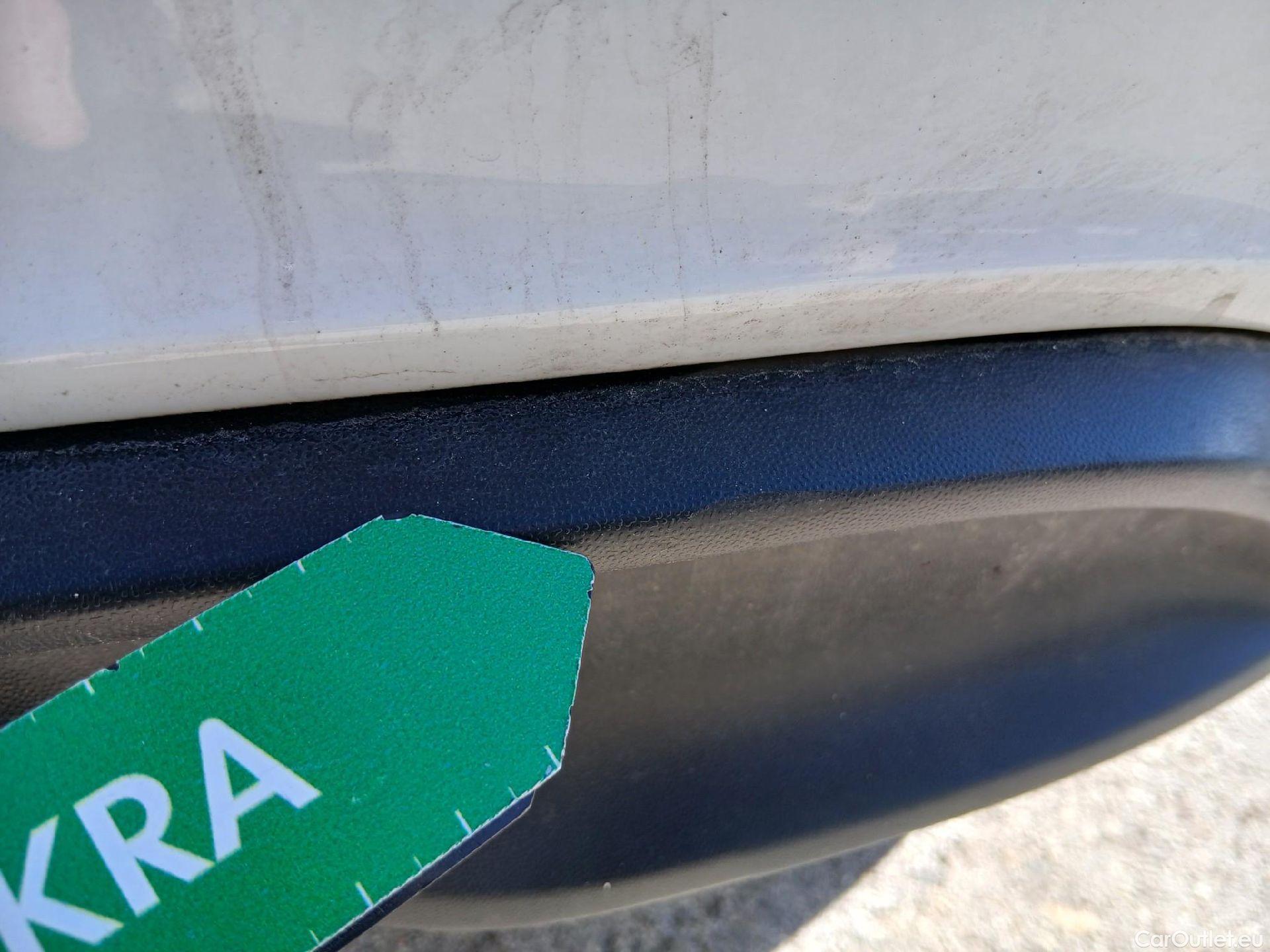  Volkswagen  Polo VOLKSWAGEN  / 2021 / 5P / berlina con portón Life 1.0 TSI 70kW (95CV) #26