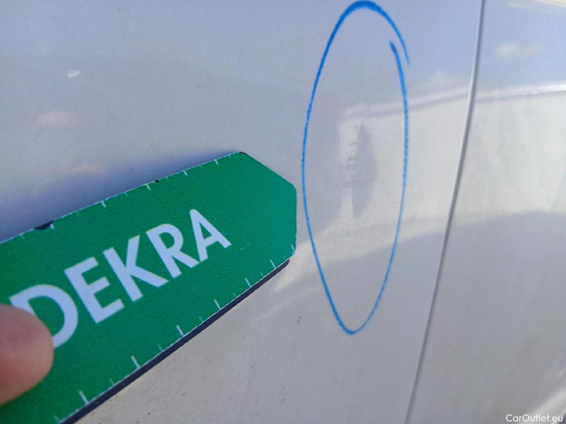  Volkswagen  Polo VOLKSWAGEN  / 2021 / 5P / berlina con portón Life 1.0 TSI 70kW (95CV) #7