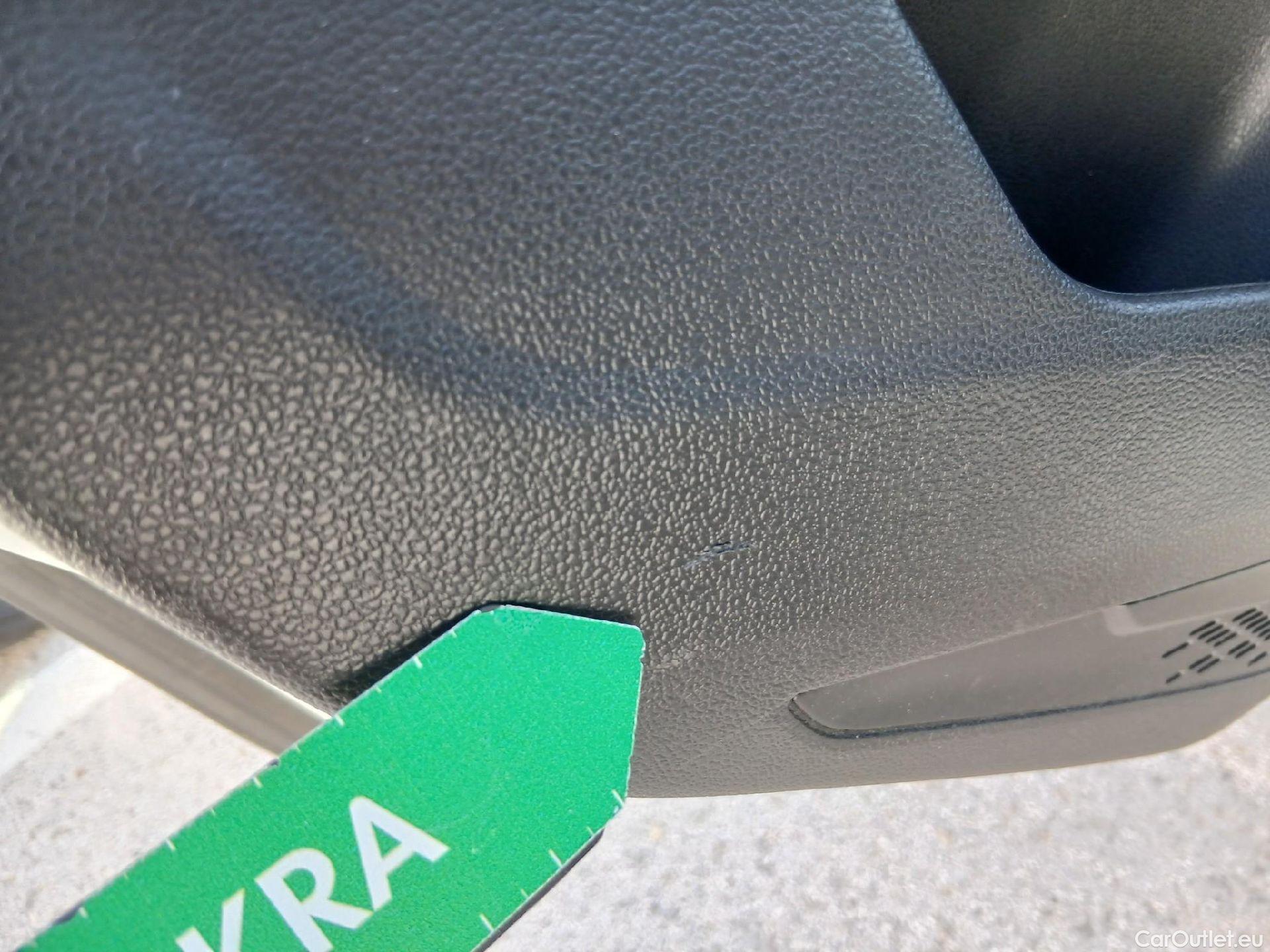  Volkswagen  Polo VOLKSWAGEN  / 2021 / 5P / berlina con portón Life 1.0 TSI 70kW (95CV) #16