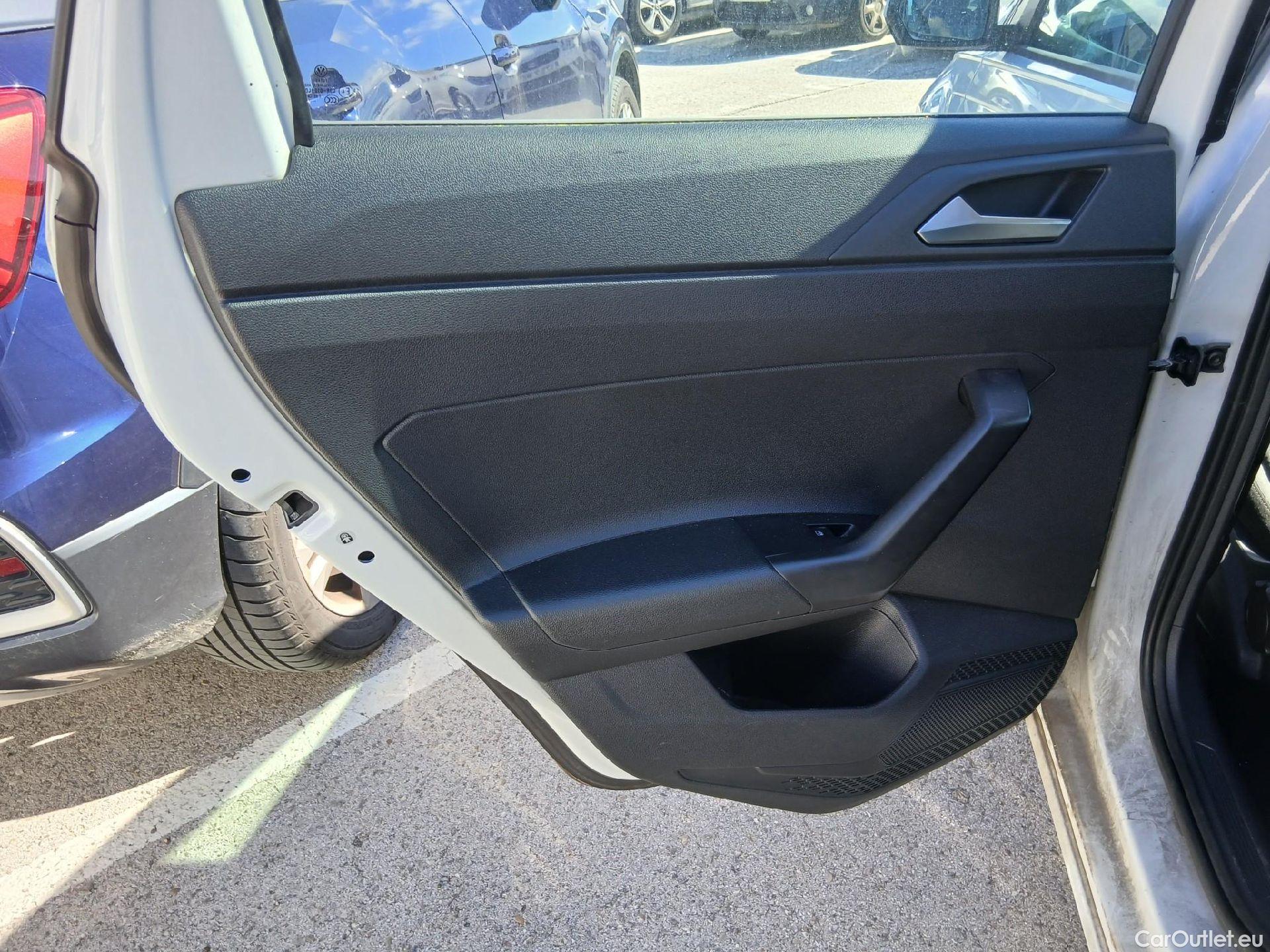  Volkswagen  Polo VOLKSWAGEN  / 2021 / 5P / berlina con portón Life 1.0 TSI 70kW (95CV) #15