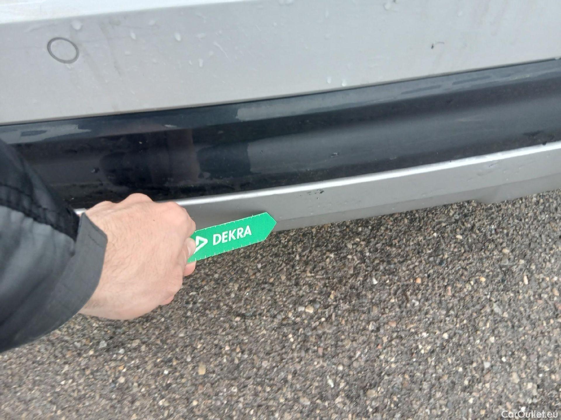  Audi  Q2 AUDI  / 2016 / 5P / todoterreno Design 30 TFSI 85kW (116CV) #18