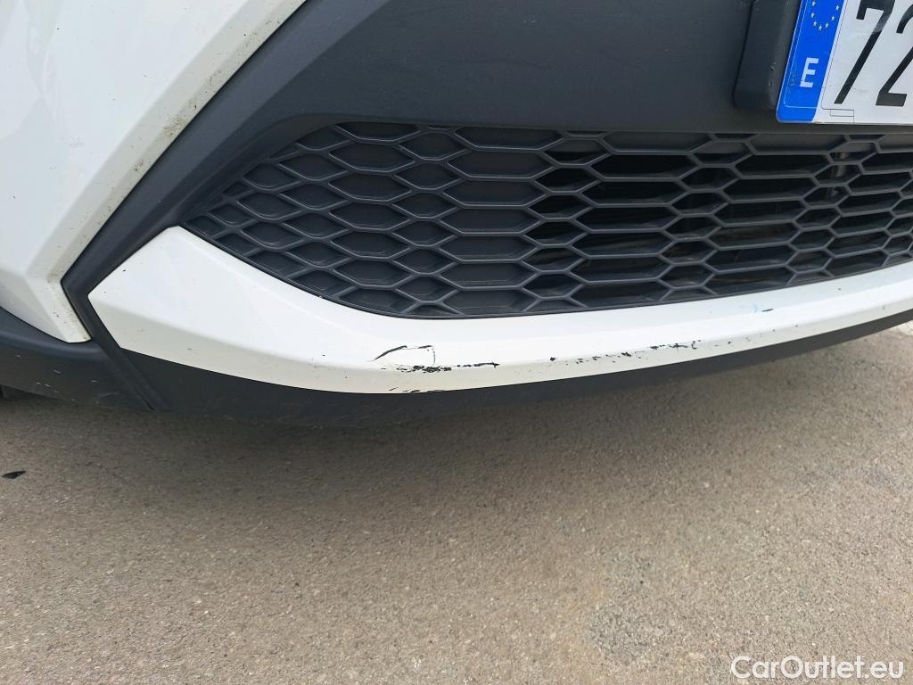  Toyota  C-HR TOYOTA  / 2019 / 5P / todoterreno 1.8 125H Active #43