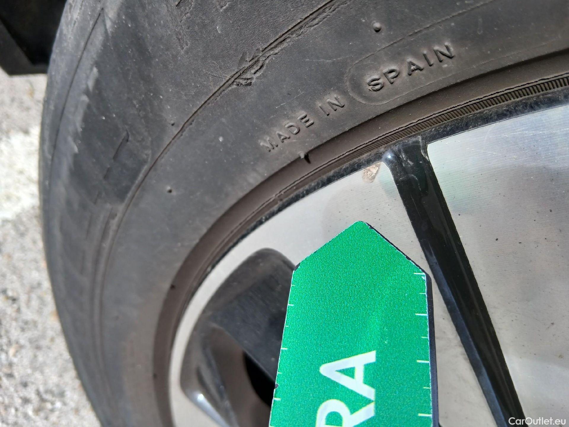  Volvo  XC 40 VOLVO XC40 / 2017 / 5P / todoterreno 1.5 T4 Twin Recharge Inscription Ex Auto #39