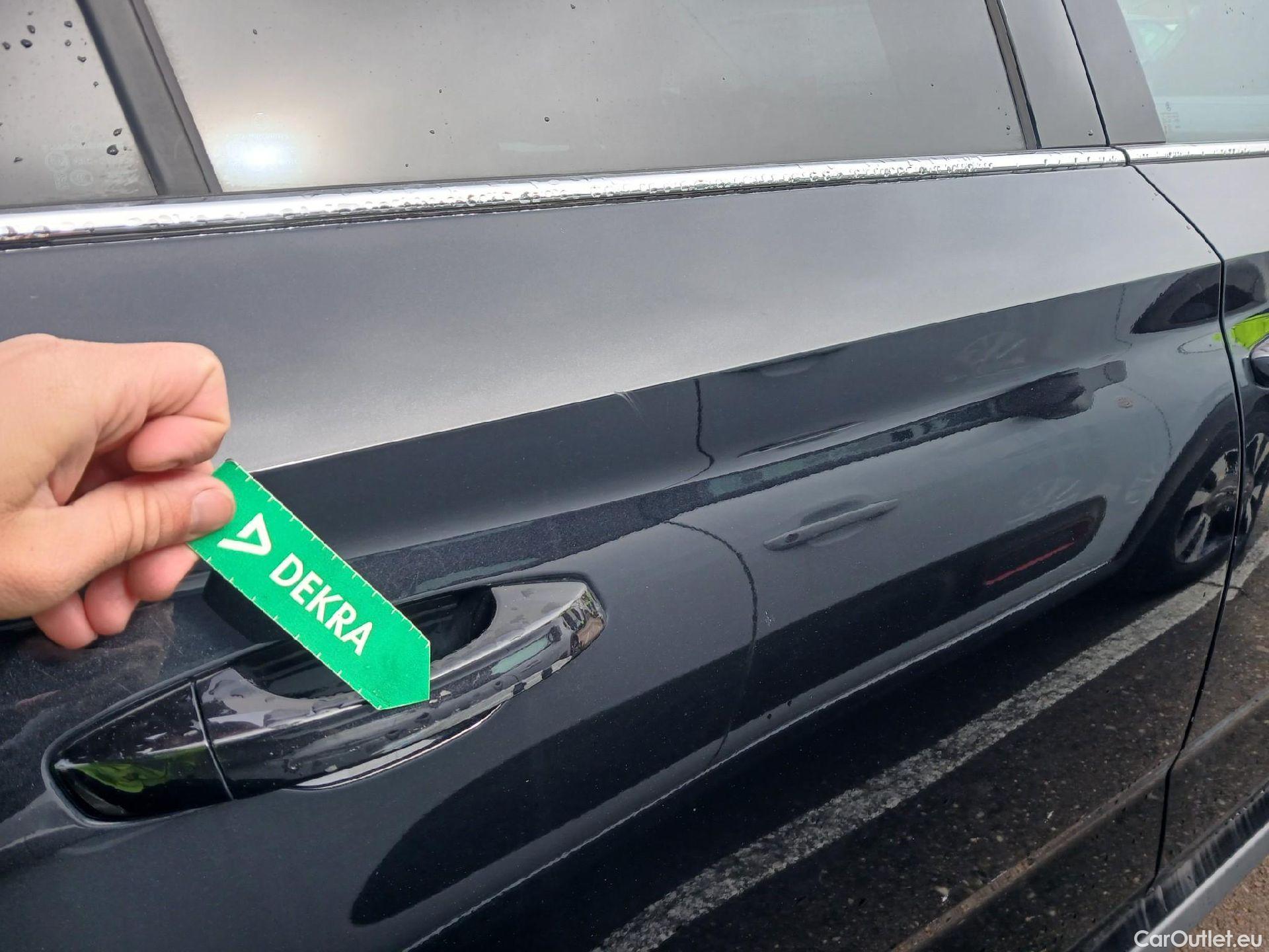  Skoda  KAMIQ SKODA  / 2019 / 5P / todoterreno 1.0 TSI 81kW (110CV) DSG Sport #24