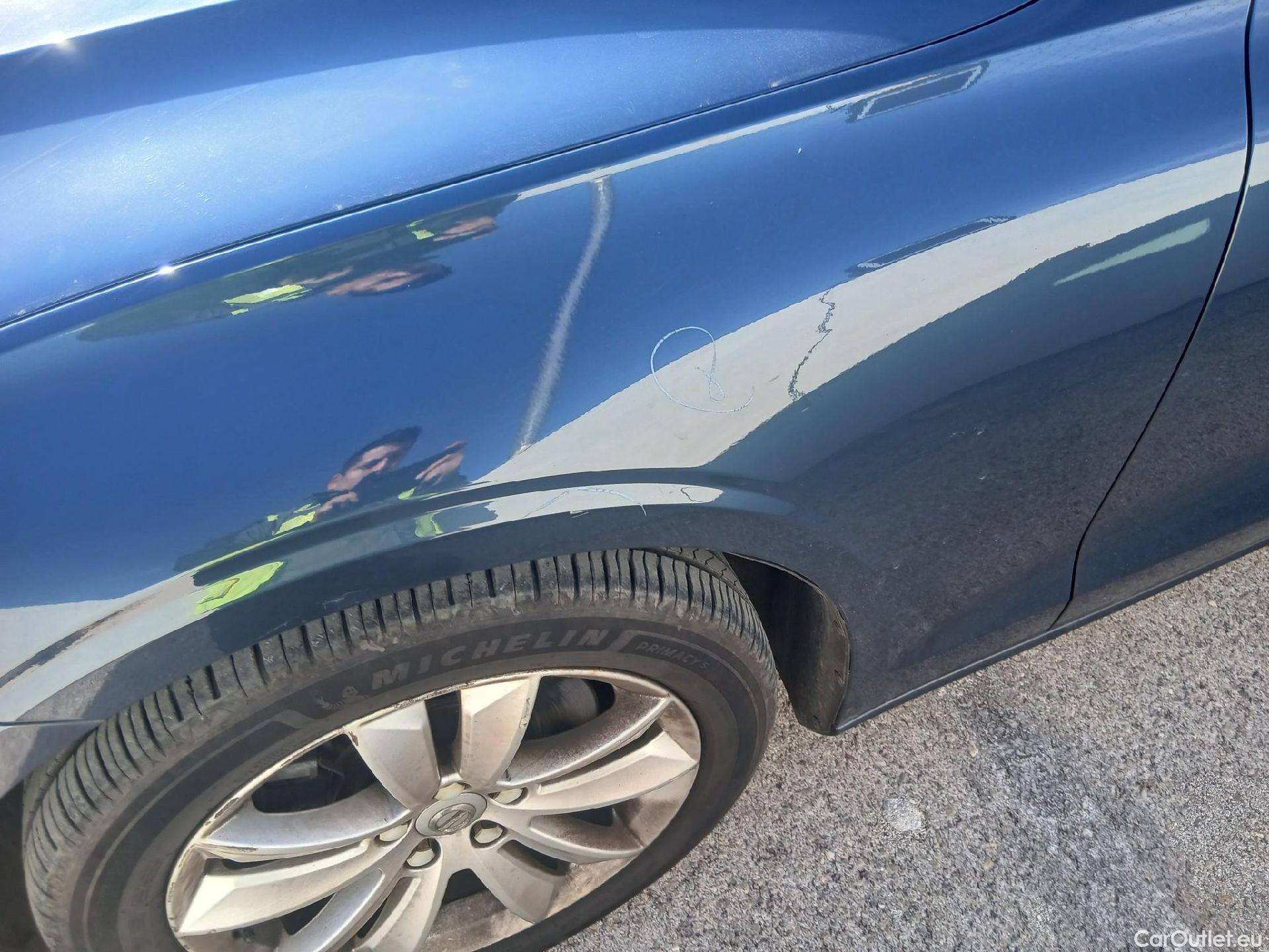  Volvo  V60 VOLVO  / 2018 / 5P / familiar 2.0 B4 (D) Momentum Pro Auto #8