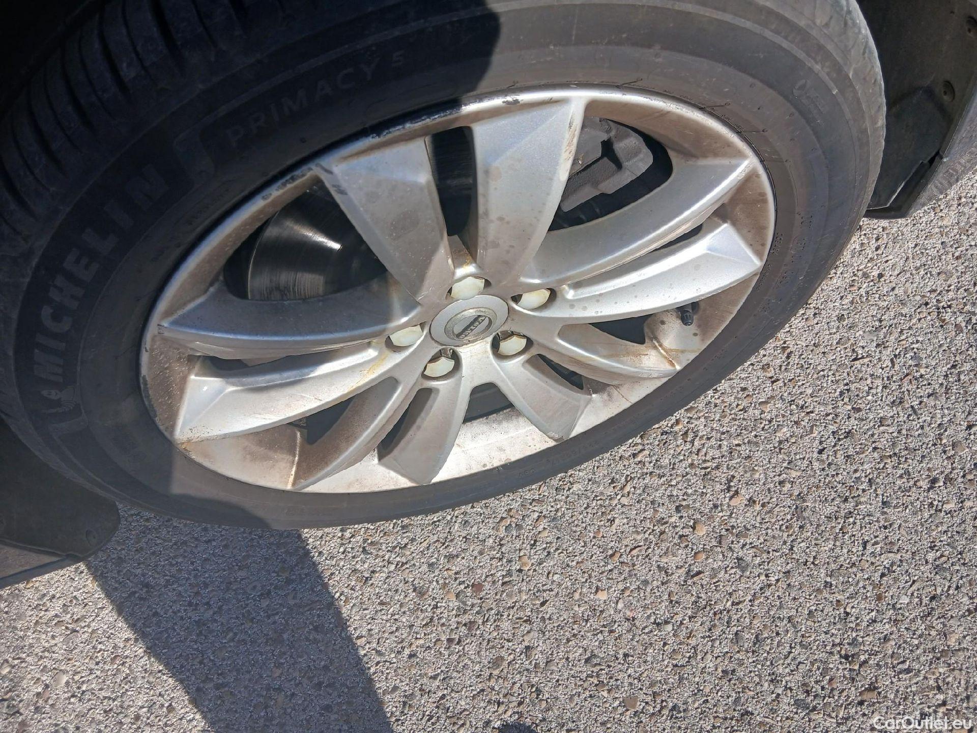  Volvo  V60 VOLVO  / 2018 / 5P / familiar 2.0 B4 (D) Momentum Pro Auto #28