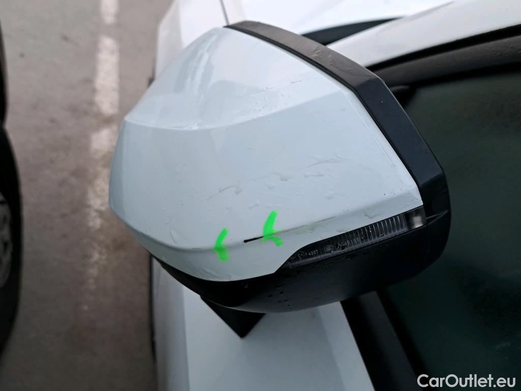  Audi  Q2 AUDI  / 2016 / 5P / todoterreno Design 35 TFSI 110kW (150CV) S tronic #15