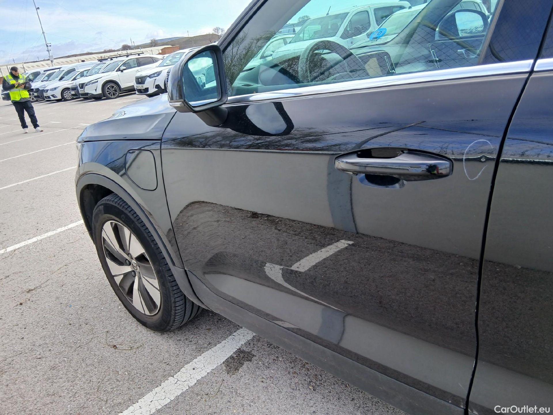  Volvo  XC 40 VOLVO XC40 / 2017 / 5P / todoterreno 1.5 T4 Twin Recharge Inscription Ex Auto #13