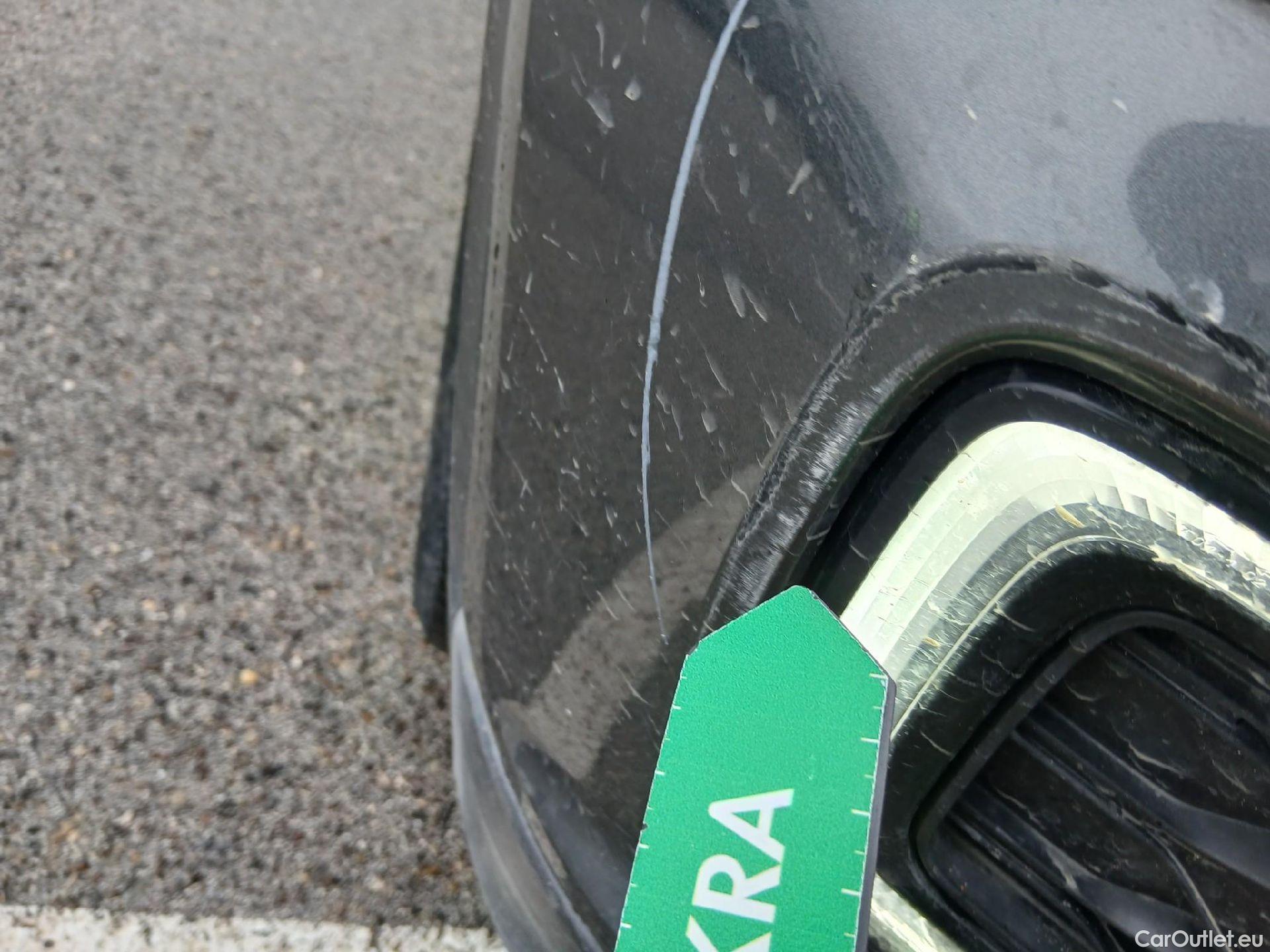  Volkswagen  T-ROC VOLKSWAGEN  / 2017 / 5P / todoterreno Sport 1.5 TSI 110kW (150CV) #6