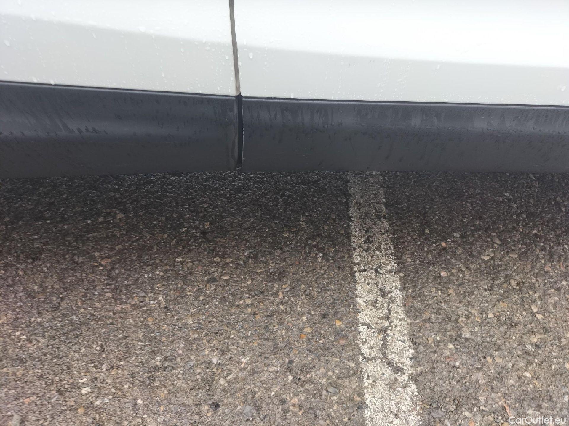  Nissan  Qashqai NISSAN  / 2017 / 5P / todoterreno DIG-T 103 kW (140 CV) E6D N-CONNECTA #42