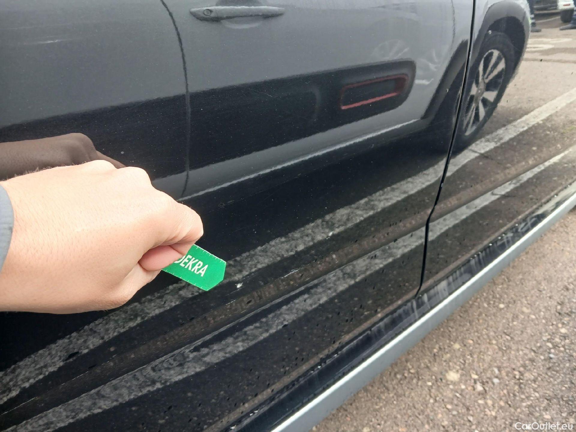  Skoda  KAMIQ SKODA  / 2019 / 5P / todoterreno 1.0 TSI 81kW (110CV) DSG Sport #21