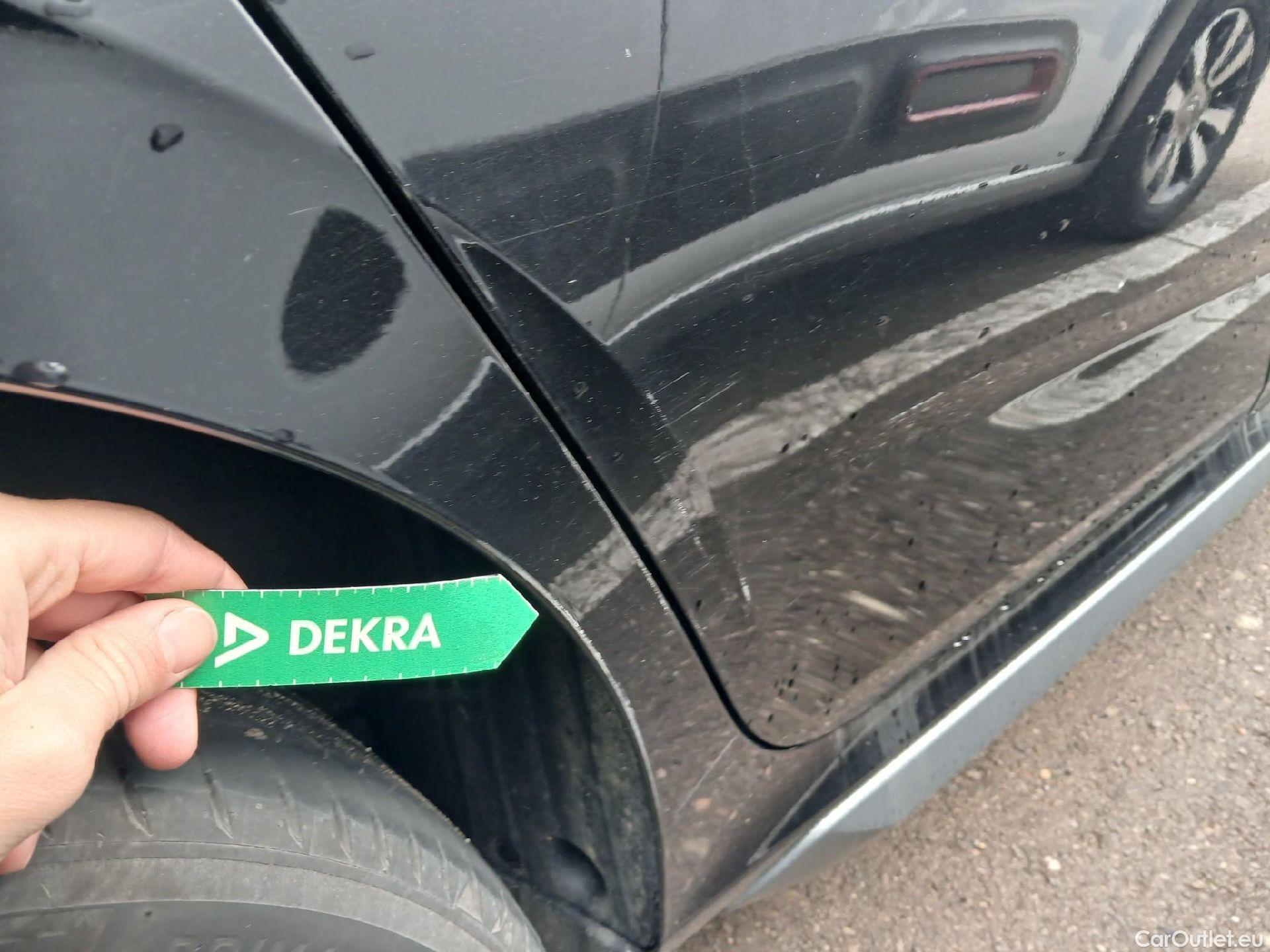  Skoda  KAMIQ SKODA  / 2019 / 5P / todoterreno 1.0 TSI 81kW (110CV) DSG Sport #20