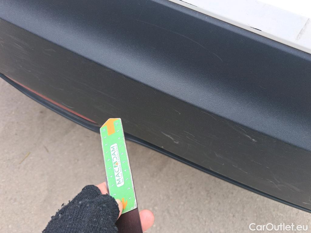  Toyota  C-HR TOYOTA  / 2019 / 5P / todoterreno 1.8 125H Active #42