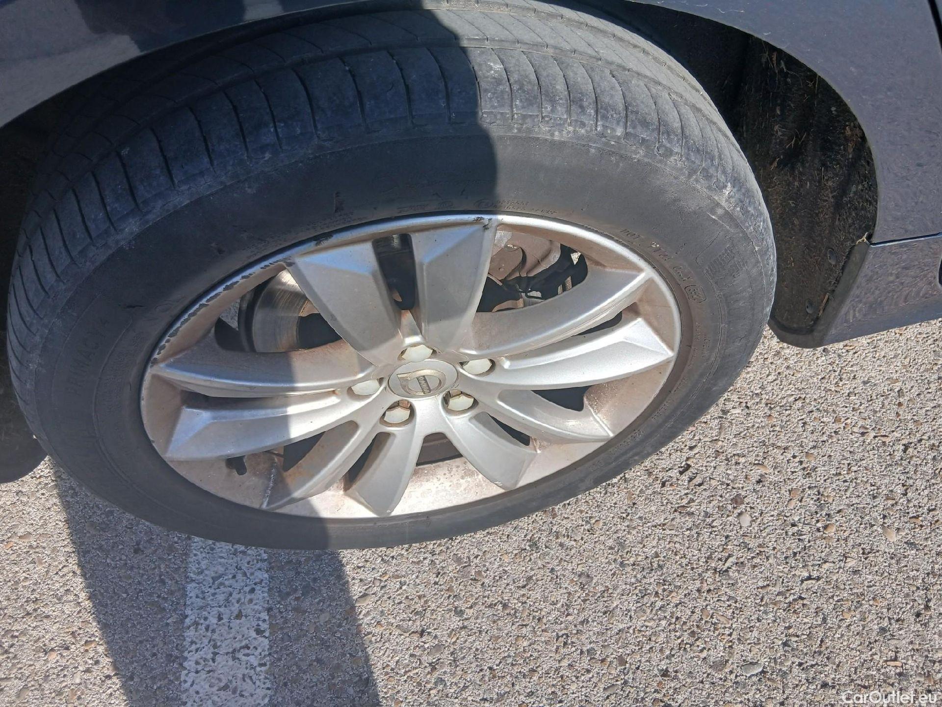  Volvo  V60 VOLVO  / 2018 / 5P / familiar 2.0 B4 (D) Momentum Pro Auto #18