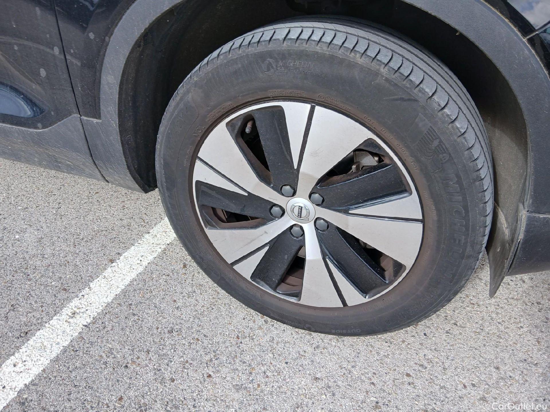  Volvo  XC 40 VOLVO XC40 / 2017 / 5P / todoterreno 1.5 T4 Twin Recharge Inscription Ex Auto #40