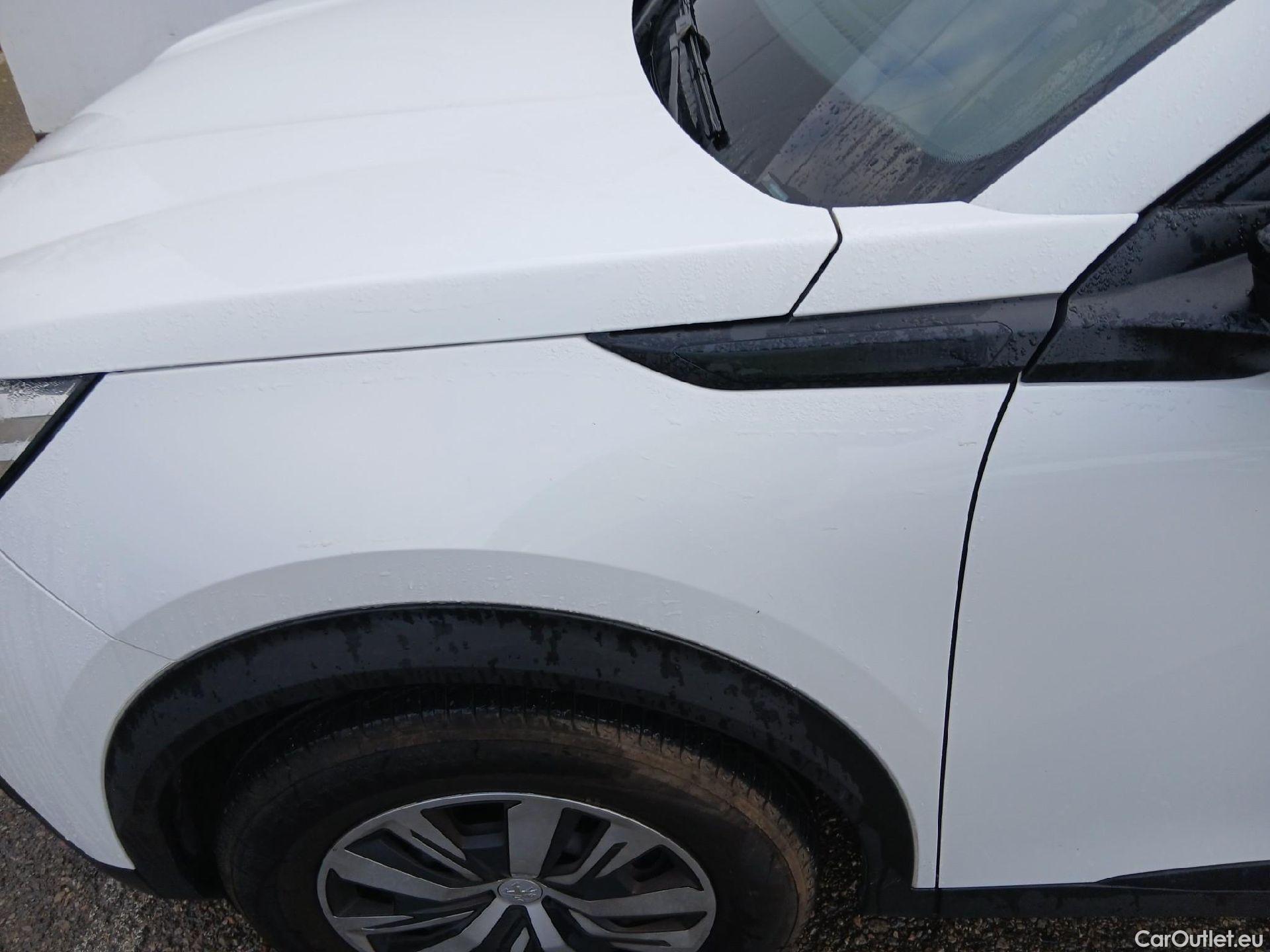  Peugeot  2008 PEUGEOT  / 2019 / 5P / todoterreno Active Puretech 100 S&S BVM6 #8