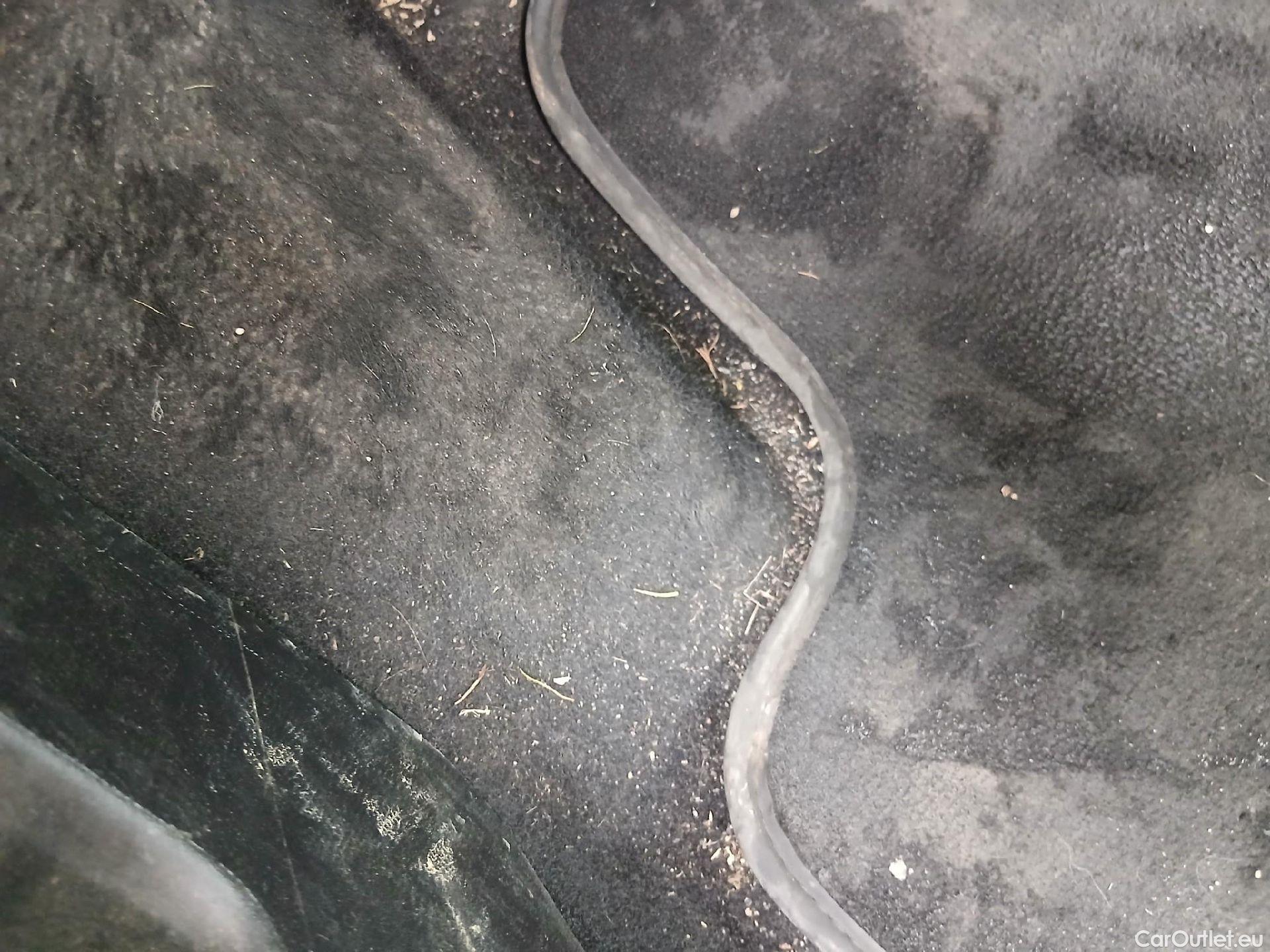  Opel  Corsa OPEL  / 2019 / 5P / berlina con portón 1.2T XHL 74kW (100CV) Edition #8