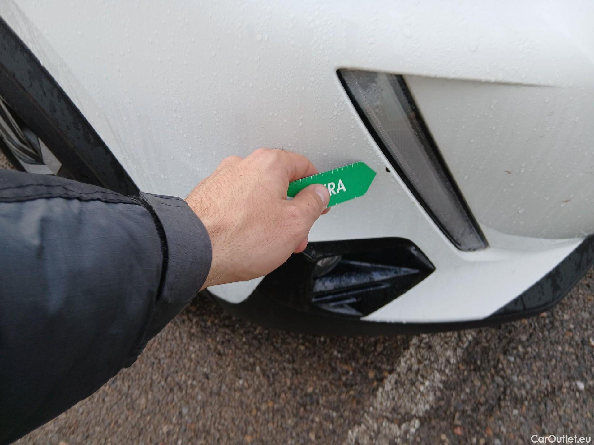  Peugeot  2008 PEUGEOT  / 2019 / 5P / todoterreno Active Puretech 100 S&S BVM6 #2