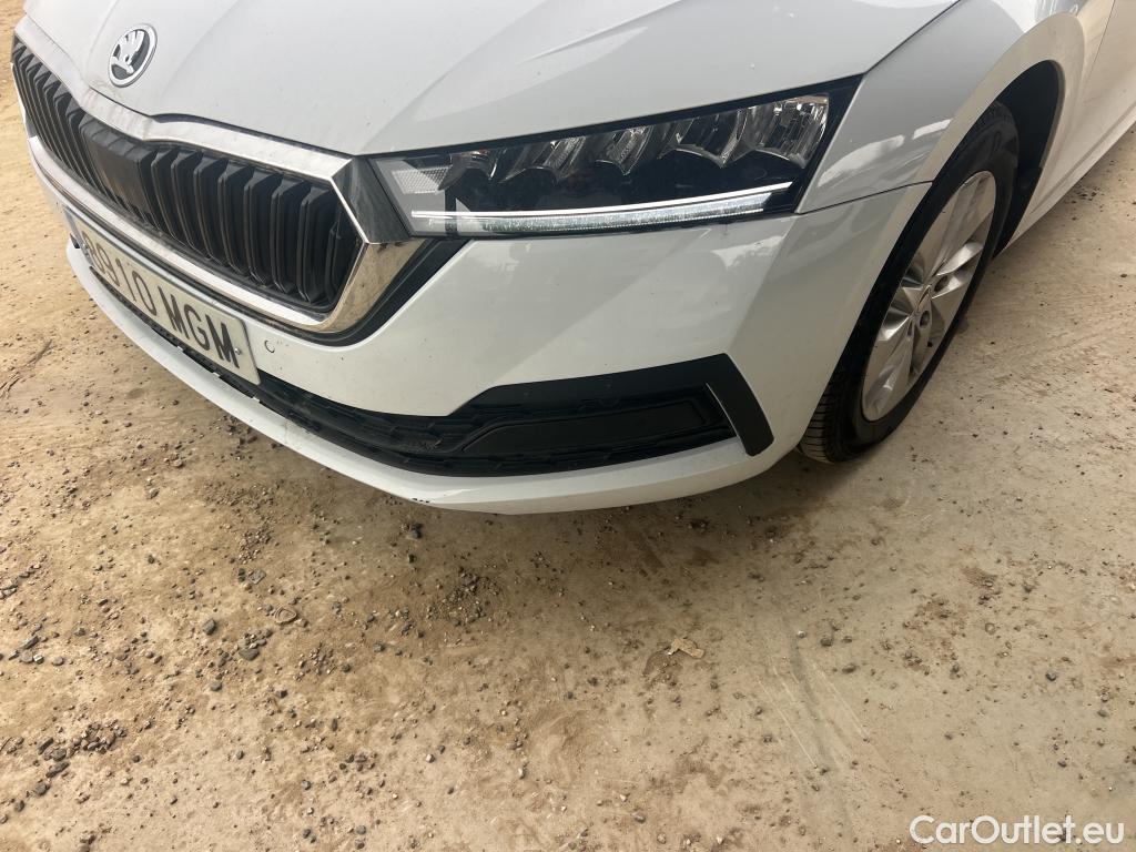  Skoda  Octavia SKODA  / 2020 / 5P / berlina con portón 2.0 TDI 85kW (115 CV) Manual Ambition #7