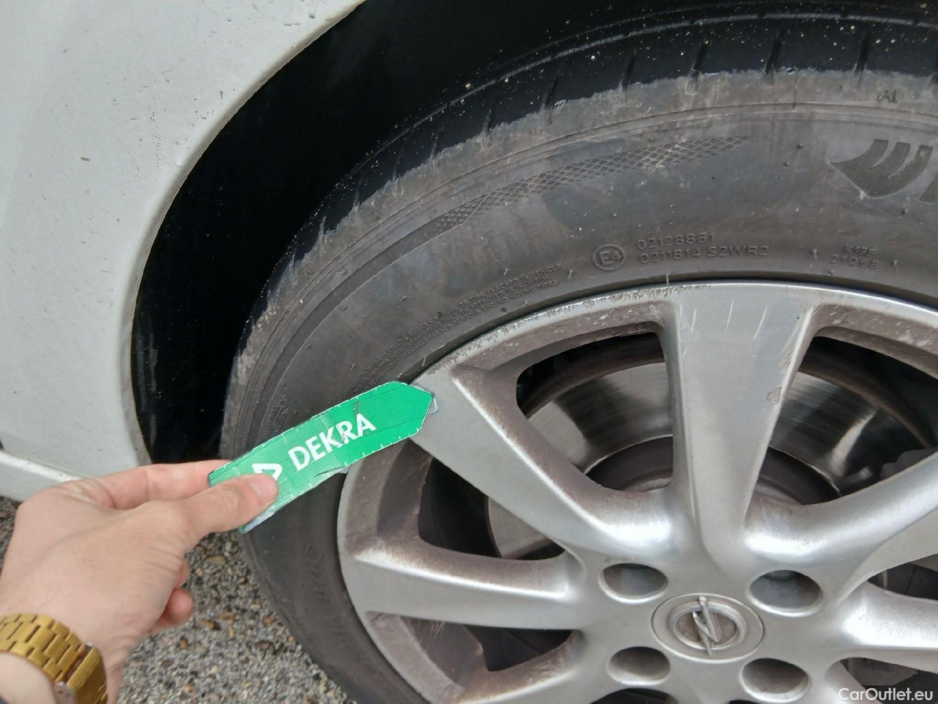  Opel  Corsa OPEL  / 2019 / 5P / berlina con portón 1.2T XHL 74kW (100CV) Edition #25