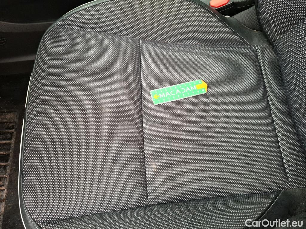  Renault  Captur  II Techno 1.6 E-TECH Hybrid 145CV BVA6 E6d #6