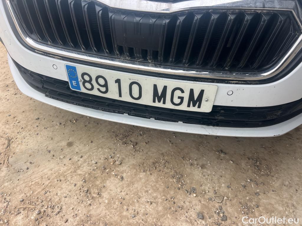  Skoda  Octavia SKODA  / 2020 / 5P / berlina con portón 2.0 TDI 85kW (115 CV) Manual Ambition #9
