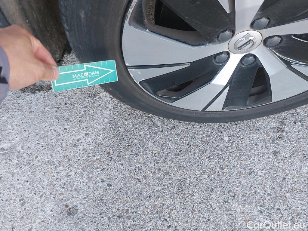  Volvo  XC 40 VOLVO XC40 / 2017 / 5P / todoterreno 1.5 T5 Twin Recharge Inscription Ex Auto #2