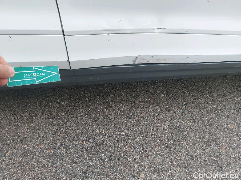  Hyundai  Konna HYUNDAI Kona / 2020 / 5P / todoterreno 150kW EV Maxx #17