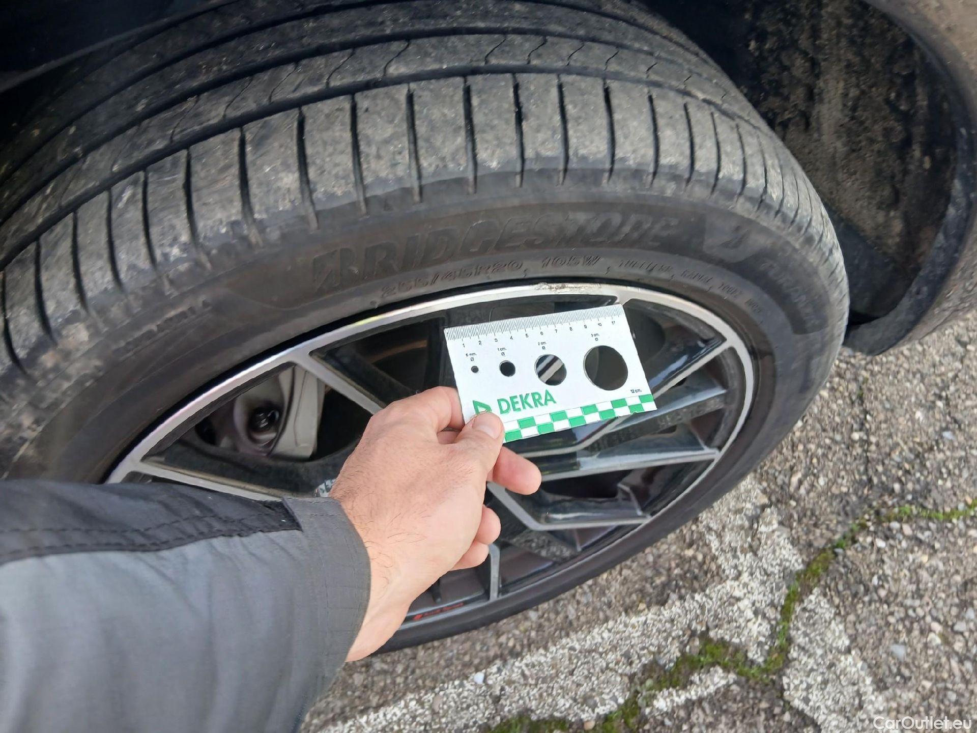  Audi  Q5 AUDI  SPORTBACK / 2020 / 5P / todoterreno Black Line 55 TFSI e quattro-ultra #41