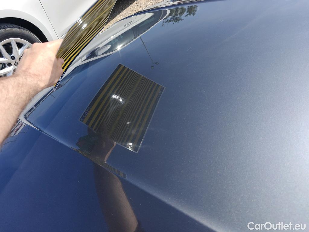  Bmw  Serie 1 BMW  / 2019 / 5P / berlina con portón 118i #12