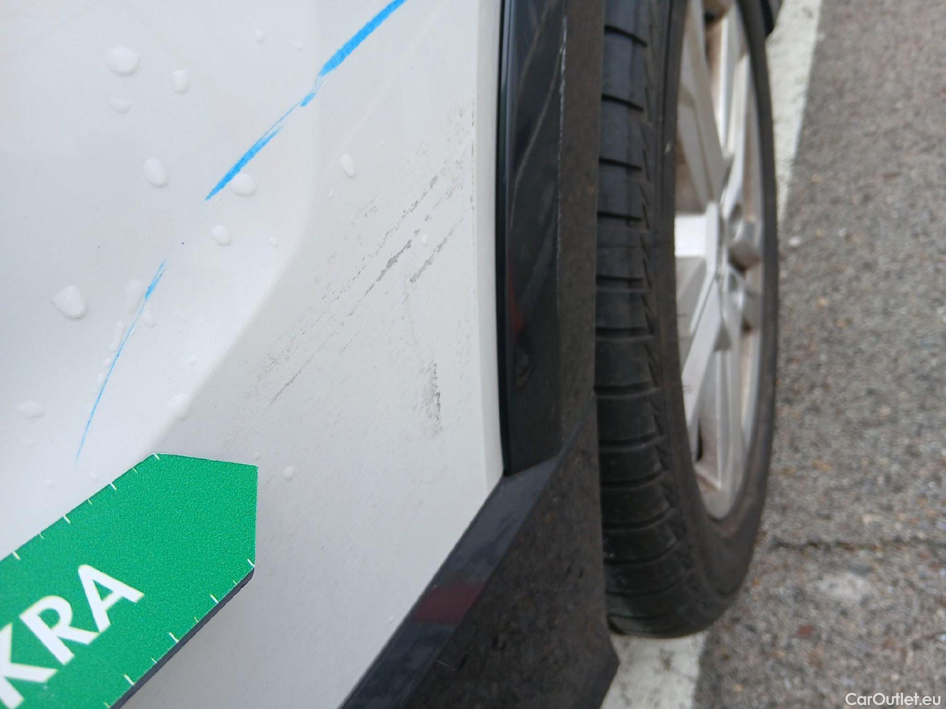  Audi  Q2 AUDI  / 2020 / 5P / todoterreno Advanced 35 TFSI 110kW (150CV) S tronic (AC) #32