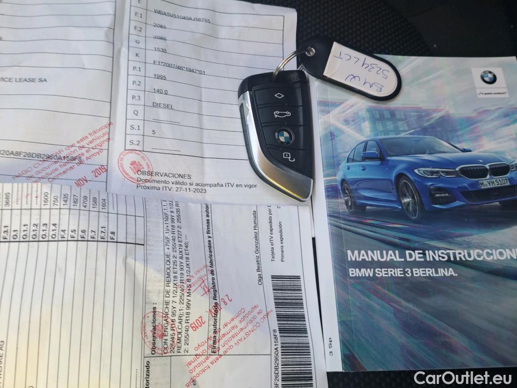  Bmw  Serie 3 BMW  / 2018 / 4P / sedán 320d Auto. #2