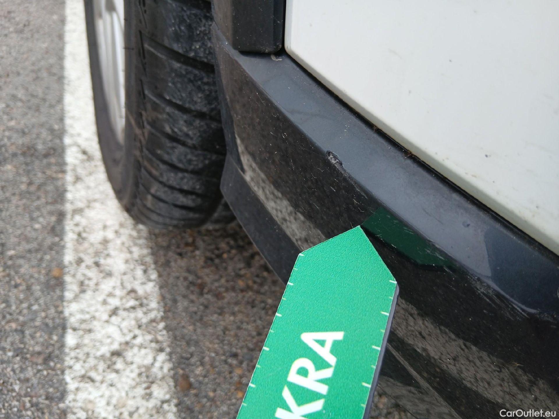  Audi  Q2 AUDI  / 2020 / 5P / todoterreno Advanced 35 TFSI 110kW (150CV) S tronic (AC) #8