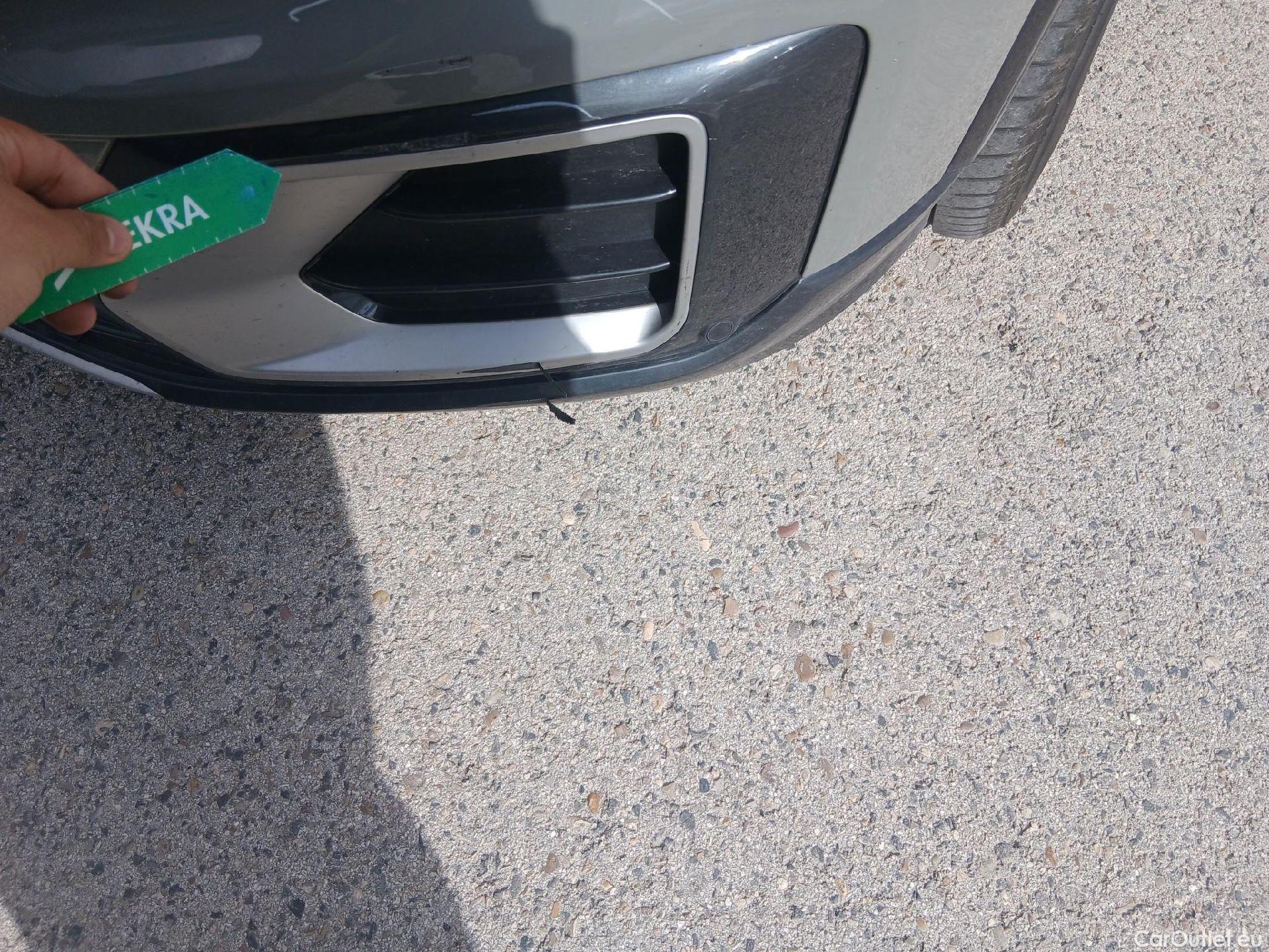  Audi  Q2 AUDI  / 2016 / 5P / todoterreno Design 30 TFSI 85kW (116CV) #12