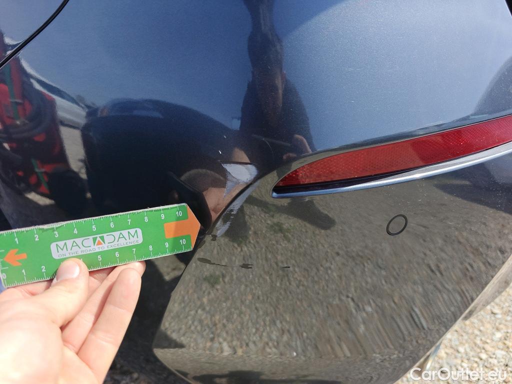  Bmw  Serie 1 BMW  / 2019 / 5P / berlina con portón 118i #26