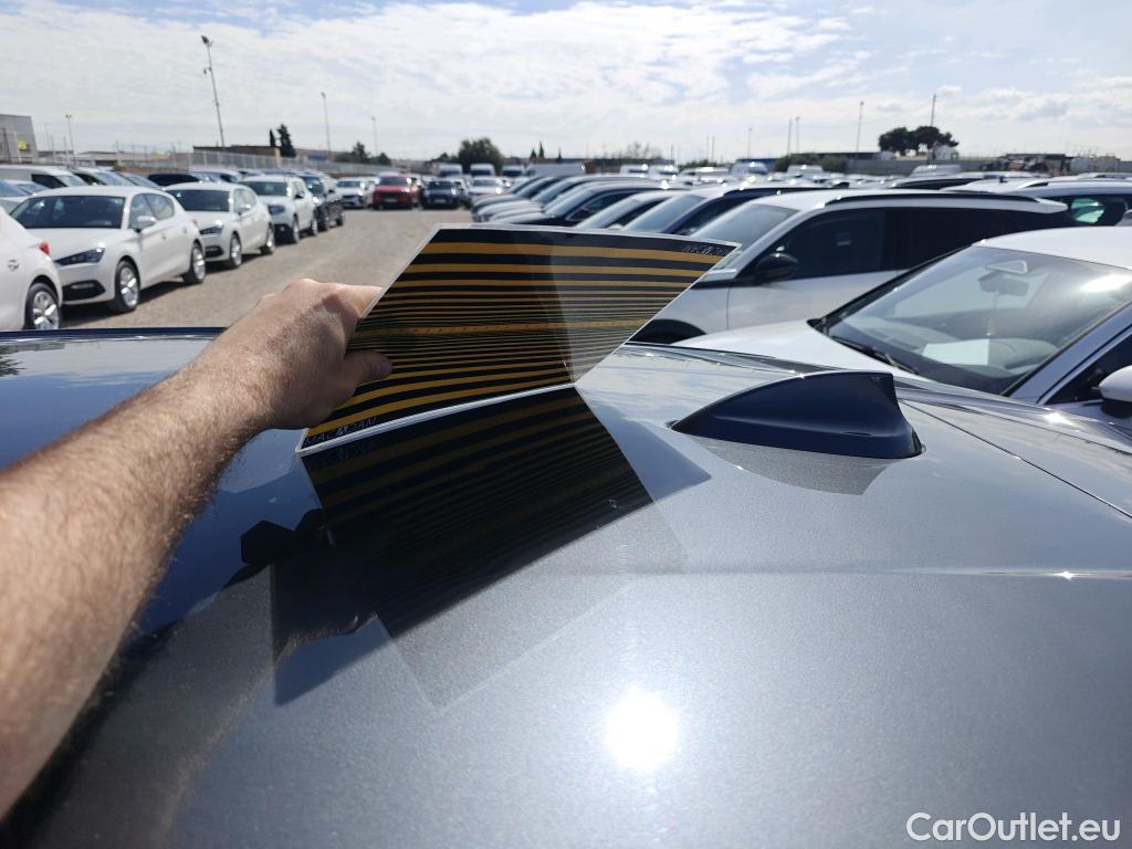  Bmw  Serie 1 BMW  / 2019 / 5P / berlina con portón 118i #18