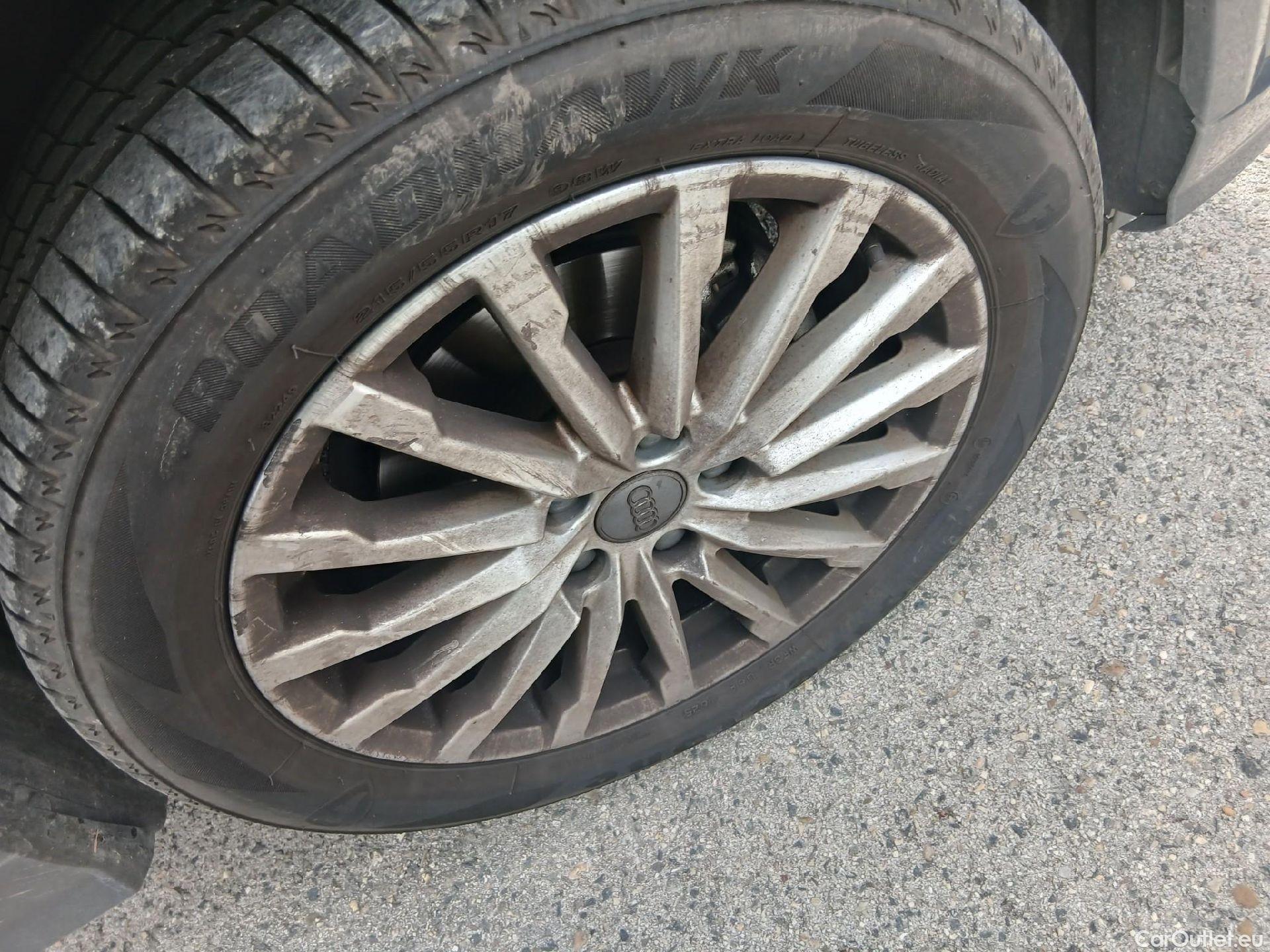  Audi  Q2 AUDI  / 2016 / 5P / todoterreno Design 30 TFSI 85kW (116CV) #43