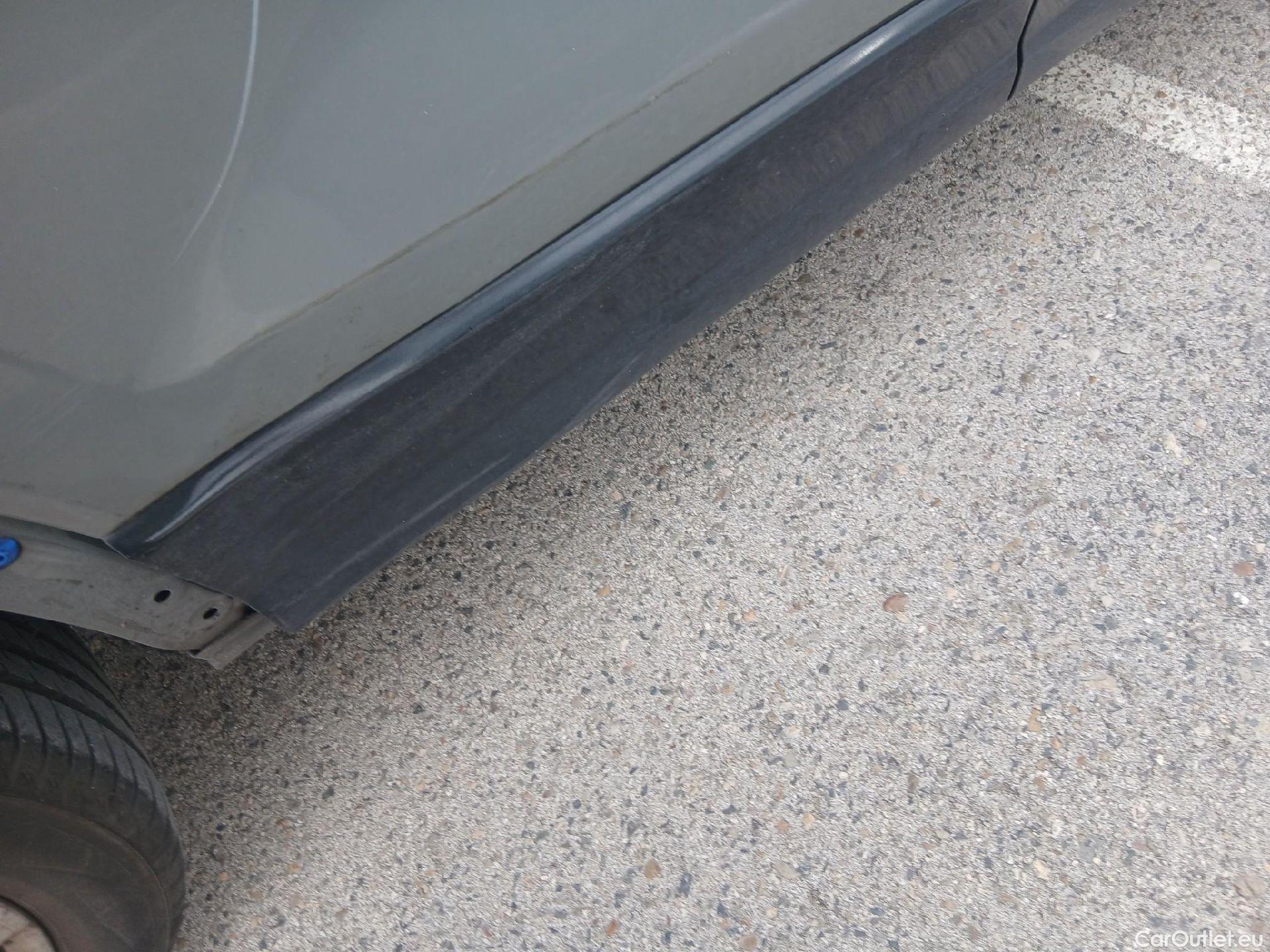  Audi  Q2 AUDI  / 2016 / 5P / todoterreno Design 30 TFSI 85kW (116CV) #39